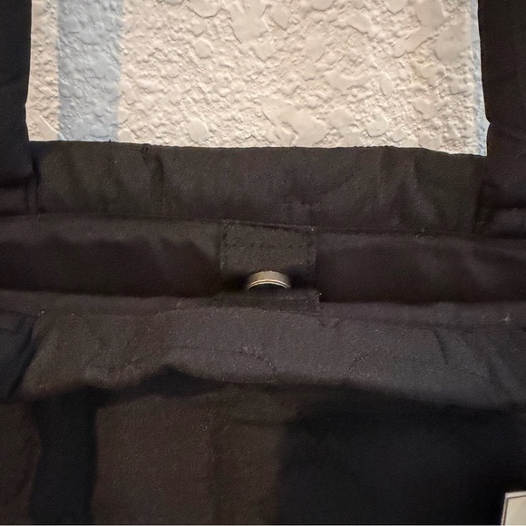 Woolrich x Target Quilted Sheep Tote Bag Black - Picture 5 of 11